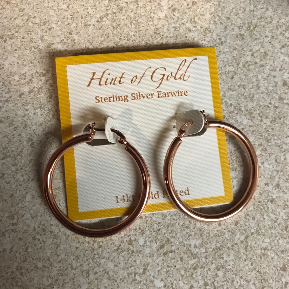 14K GOLD PLATED HOOP EARRINGS
